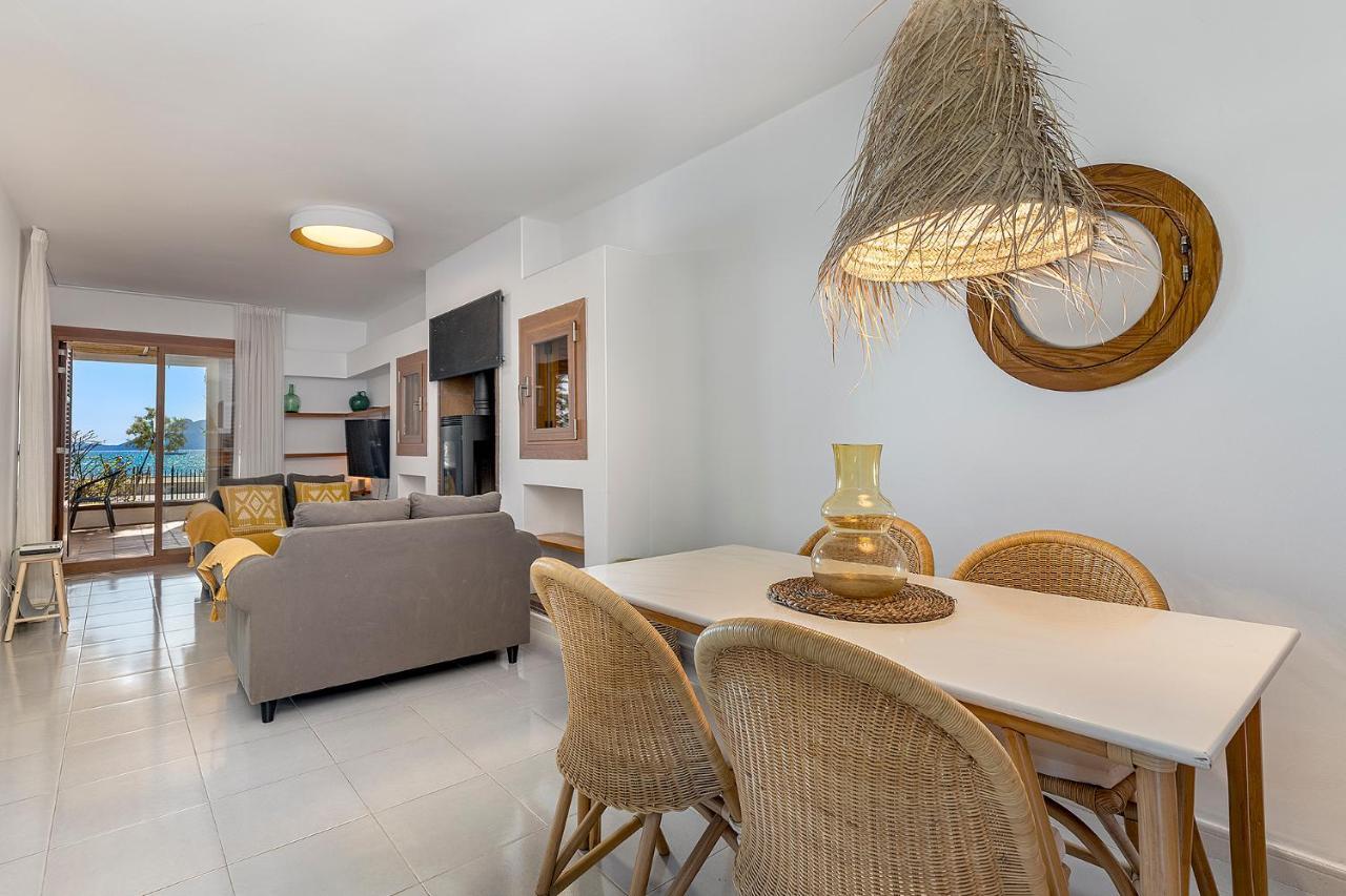 La Gola Apartment, First-Line Beachfront, Newly Refurbished Port de Pollença Extérieur photo