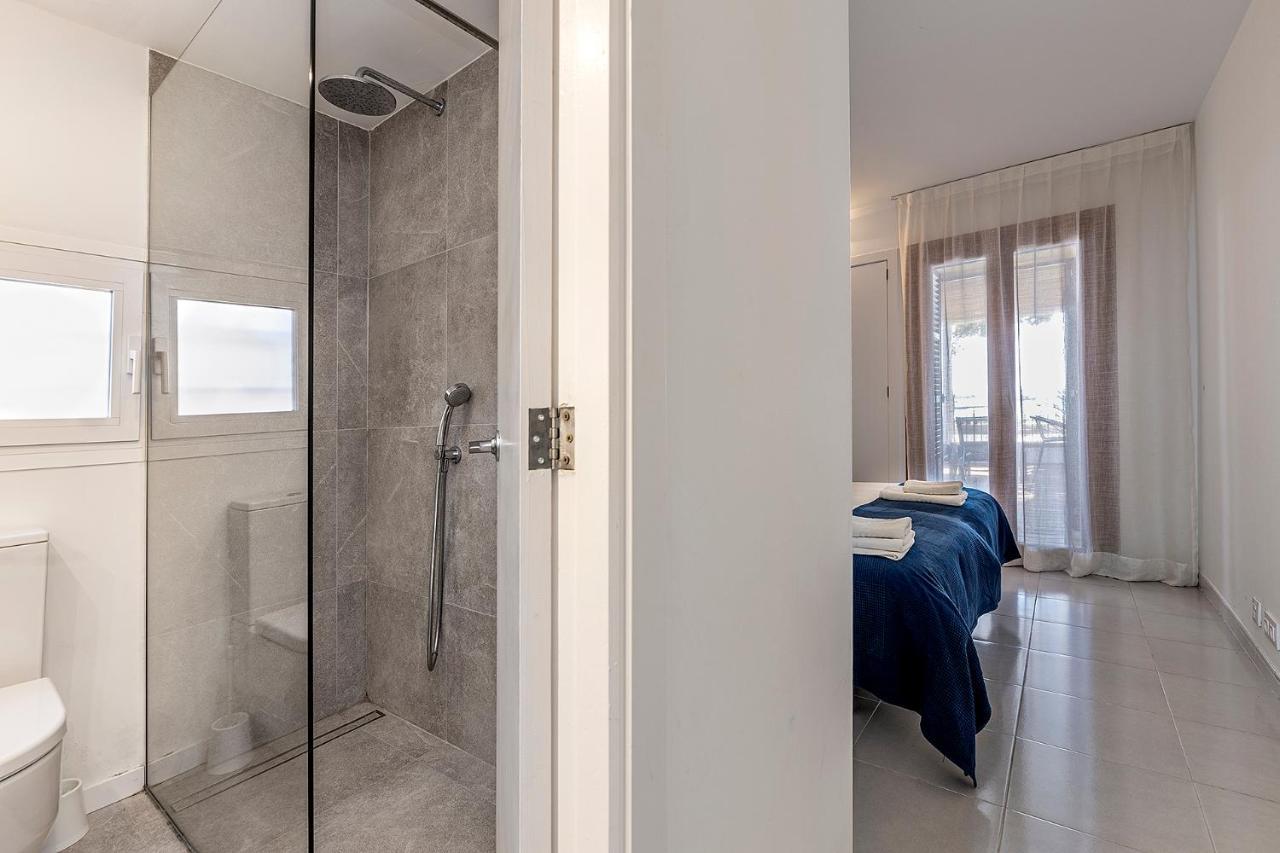 La Gola Apartment, First-Line Beachfront, Newly Refurbished Port de Pollença Extérieur photo